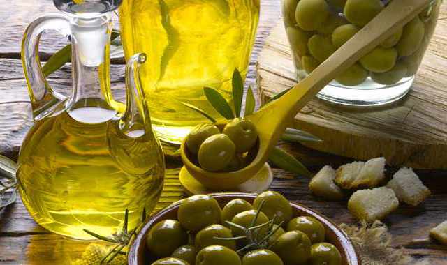 Terlizzi, in piazza Cavour torna la ''Sagra dell'olio e delle olive''